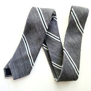 J. Crew Kids Heater Gray With Green And White Striped Tie